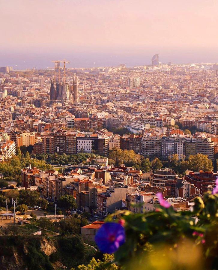 Camp Nou Apartment Wifi Barcelona Exterior photo